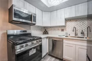 Photo #5: 2513682 Listing