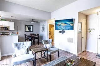 Photo #3: 2513689 Listing