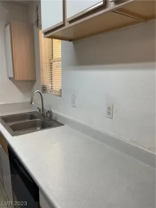 Photo #1: 2513707 Listing