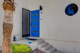 Photo #2: 2513724 Listing