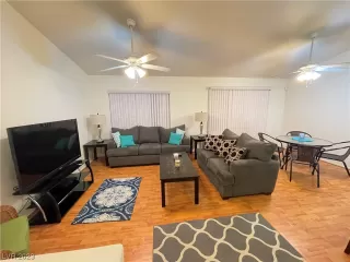 Photo #1: 2513737 Listing 