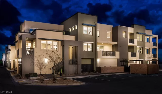 MLS: 2513755 Condo For Sale