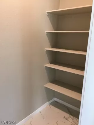 Photo #6: 2513755 Listing