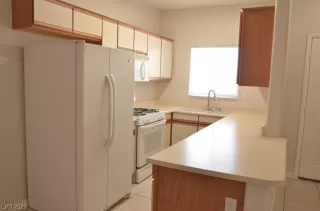 Photo #5: 2513766 Listing