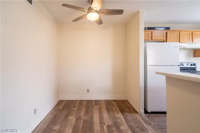 MLS: 2513770 Condo For Sale