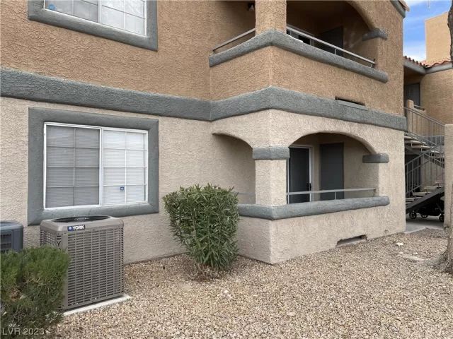 MLS: 2513832 Condo For Sale