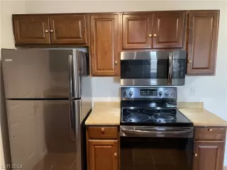 Photo #4: 2513832 Listing