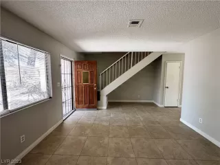 Photo #6: 2513834 Listing 