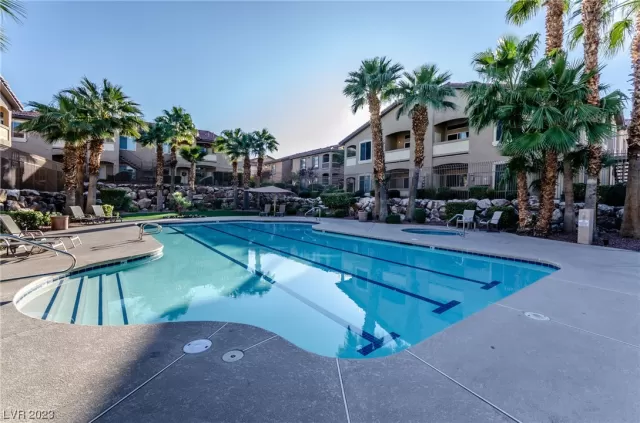 MLS: 2513843 Condo For Sale