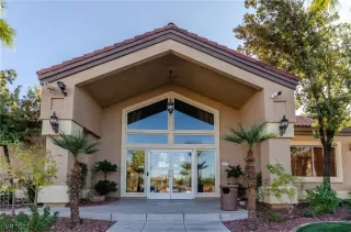 Photo #2: 2513843 Listing