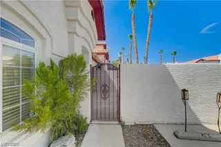 Photo #1: 2513844 Listing 