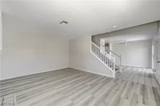 Photo #5: 2513844 Listing 