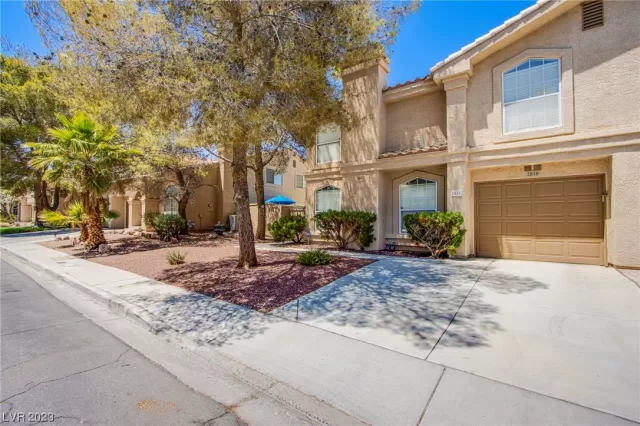 MLS: 2513848 Condo For Sale