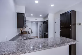 Photo #4: 2513848 Listing 