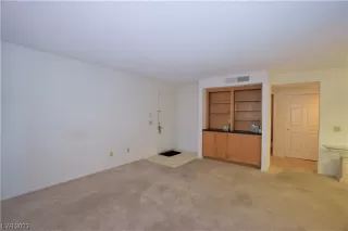 Photo #5: 2513866 Listing