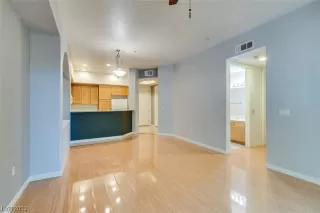 Photo #5: 2513873 Listing