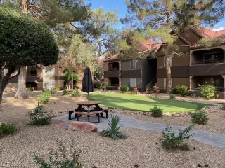 Photo #6: 2513880 Listing 