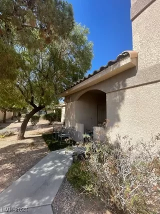 Photo #1: 2513883 Listing 