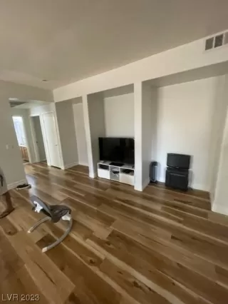 Photo #3: 2513883 Listing 