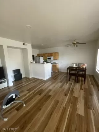 Photo #4: 2513883 Listing 