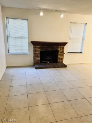 Photo #6: 2513913 Listing 