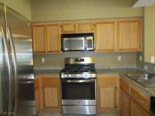 Photo #4: 2513916 Listing 