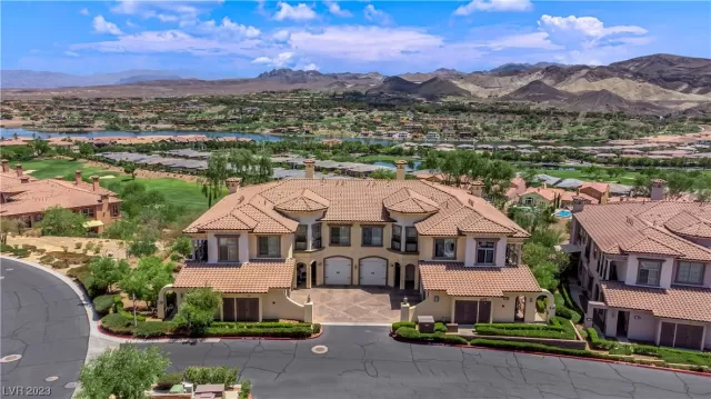 MLS: 2513929 Condo For Sale