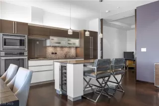 Photo #3: 2513977 Listing 