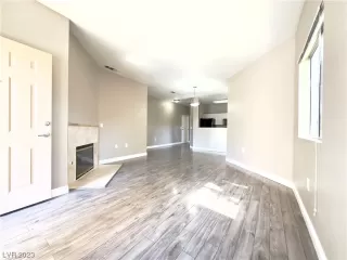 Photo #1: 2513980 Listing