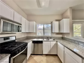 Photo #5: 2513980 Listing