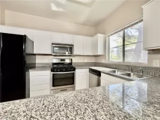 Photo #6: 2513980 Listing