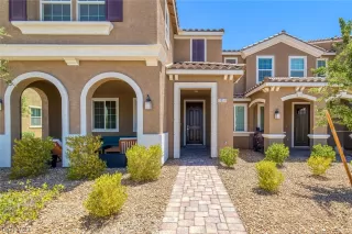 Photo #2: 2513985 Listing