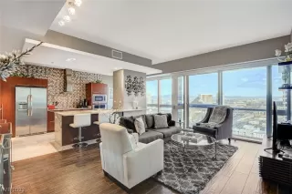 Photo #2: 2513986 Listing 