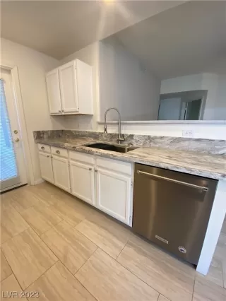 Photo #4: 2513993 Listing