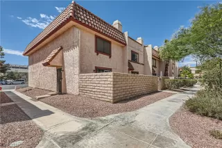 Photo #1: 2514012 Listing 