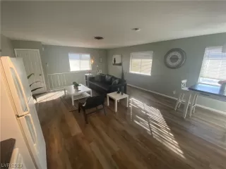 Photo #5: 2514015 Listing 