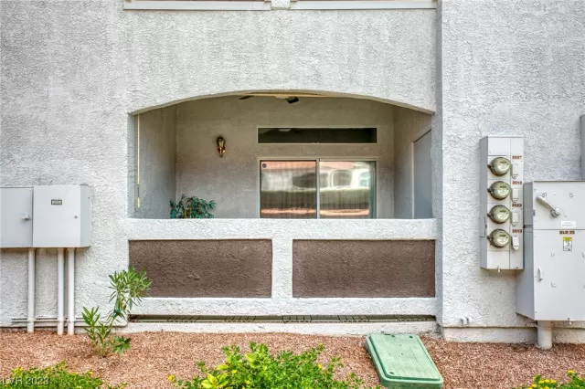 MLS: 2514022 Condo For Sale