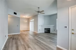 Photo #5: 2514022 Listing