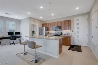 Photo #5: 2514041 Listing 