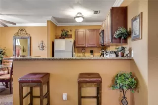 Photo #3: 2514064 Listing