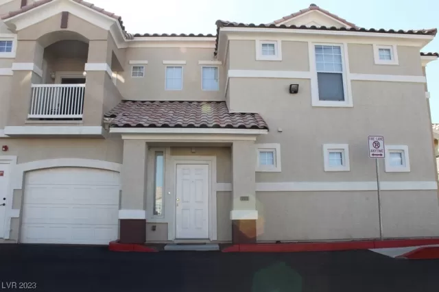 MLS: 2514077 Condo For Sale