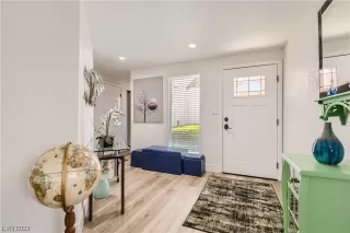 Photo #5: 2514119 Listing 