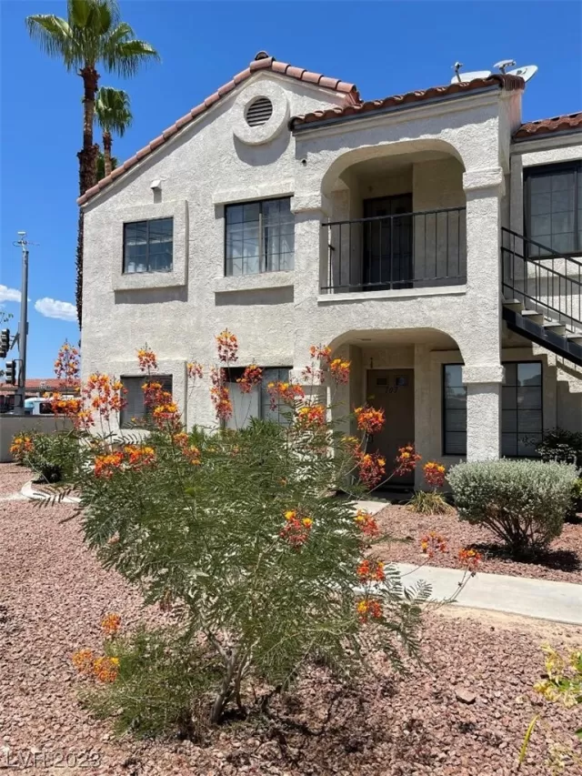 MLS: 2514129 Condo For Sale