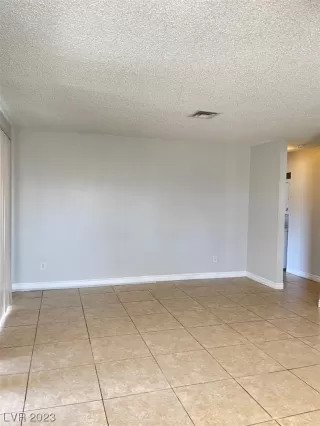 Photo #3: 2514129 Listing 