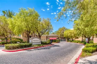 Photo #1: 2514131 Listing