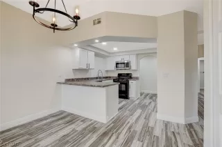 Photo #2: 2514138 Listing