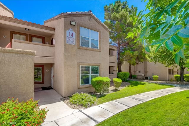 MLS: 2514164 Condo For Sale