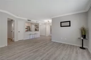 Photo #6: 2514164 Listing