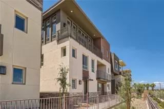 Photo #1: 2514168 Listing 