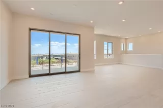 Photo #4: 2514168 Listing 